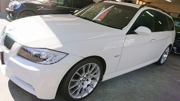 BMW 320ツーリング ご納車！サムネイル